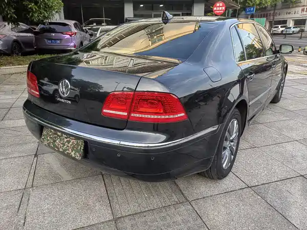 Volkswagen Phaeton 2011