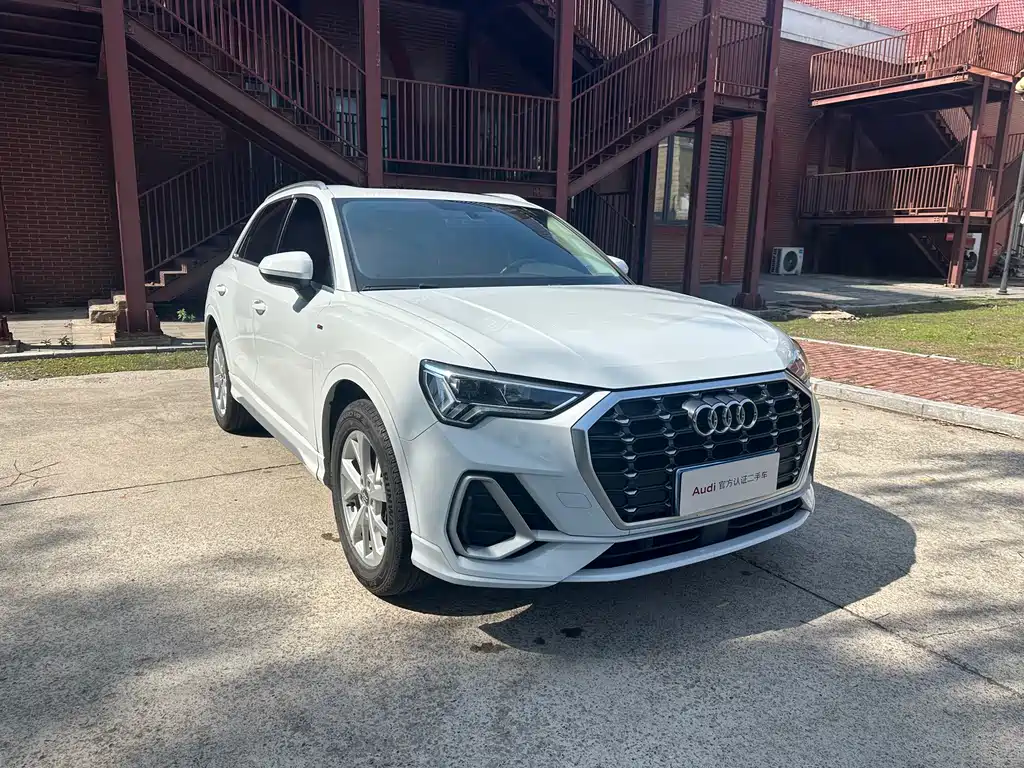Audi Q3 2019 — фото 3