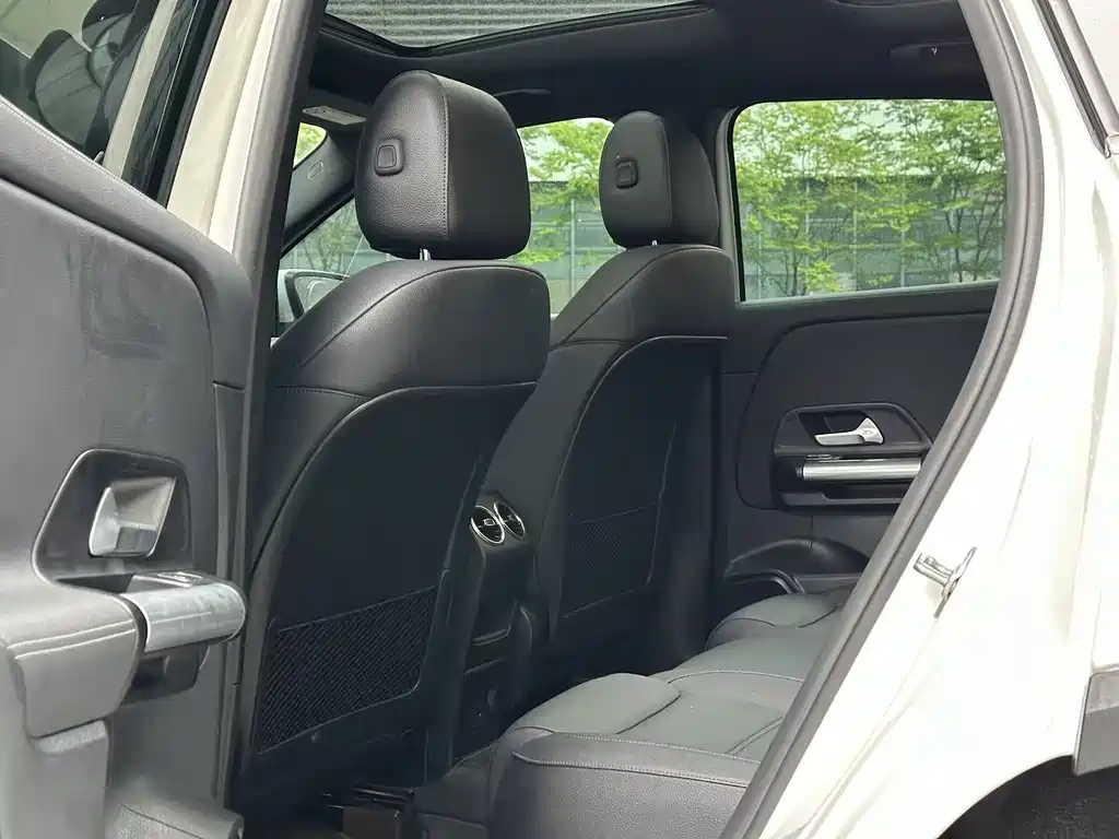 Mercedes-Benz GLA 2021 — фото 13