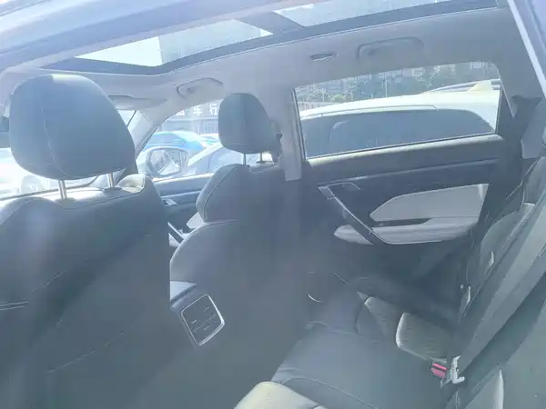 Geely Boyue 2022