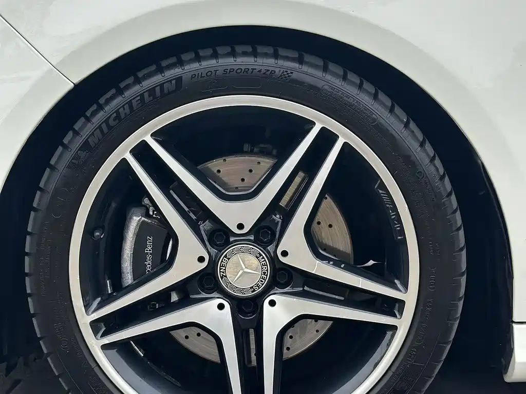 Mercedes-Benz CLA 2015 — фото 9