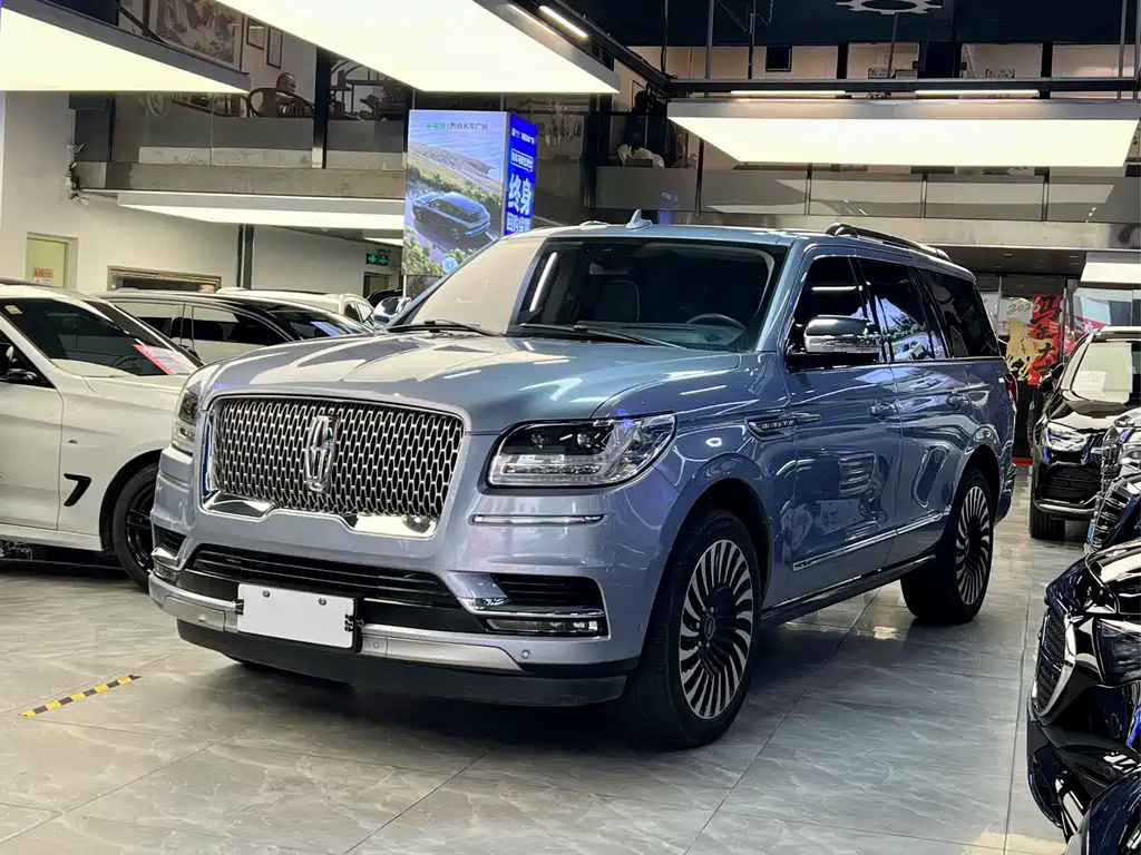 Lincoln Navigator 2021