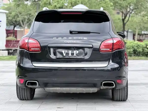 Porsche Cayenne 2011