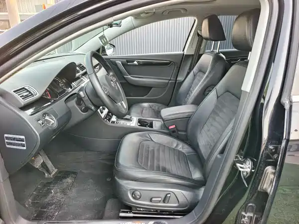 Volkswagen Magotan 2015
