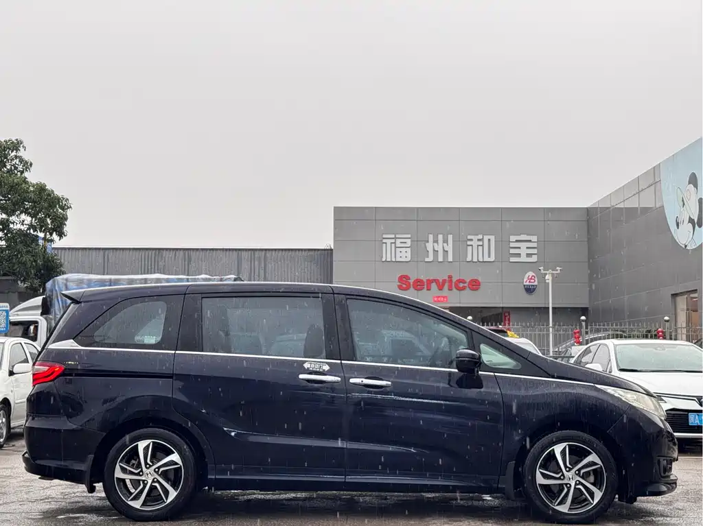 Honda Odyssey 2016 — фото 4