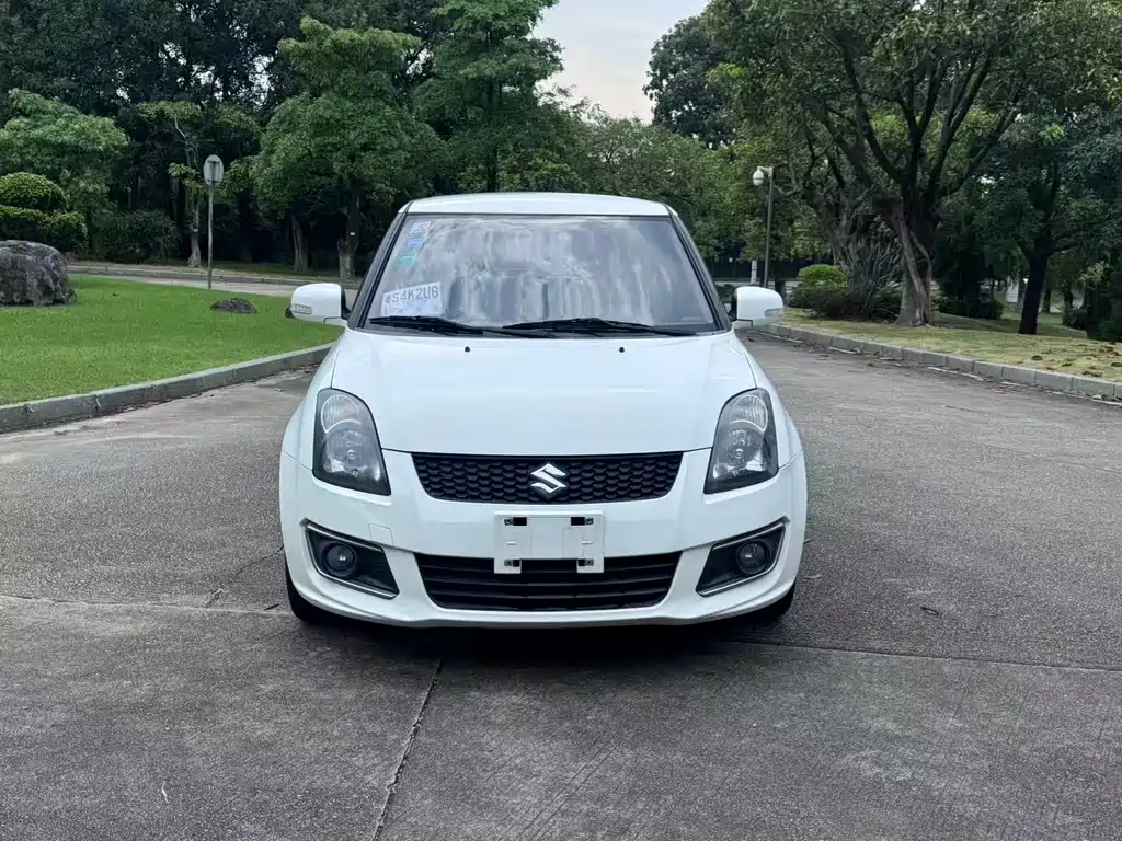 Suzuki Swift 2016 — фото 1