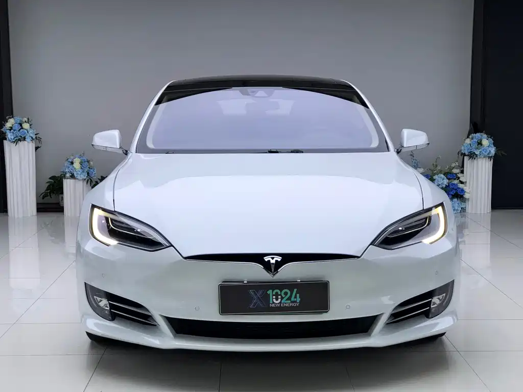 Tesla Model S 2016 — фото 2