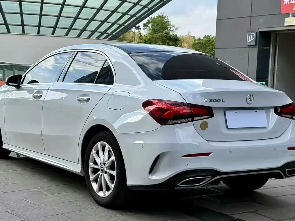 Mercedes-Benz A-Class 2021 — фото 7
