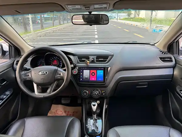 Kia K2 2013