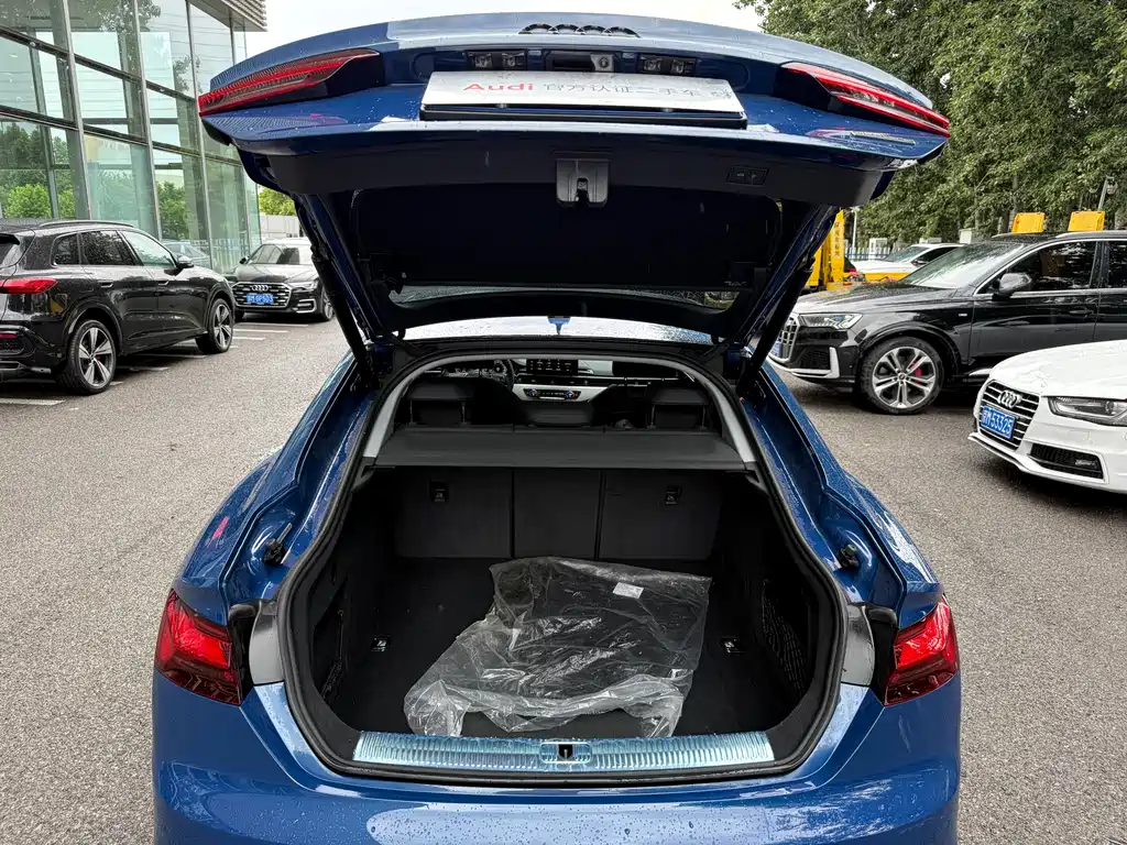 Audi A5 2023 — фото 16