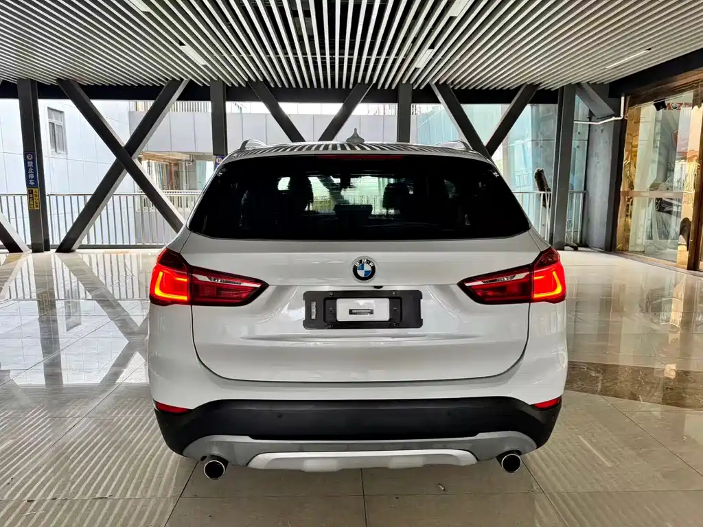 BMW X1 2018 — фото 5