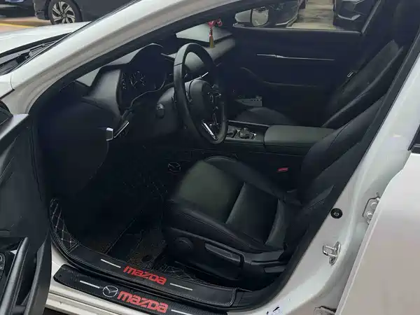 Mazda 3 Axela 2021