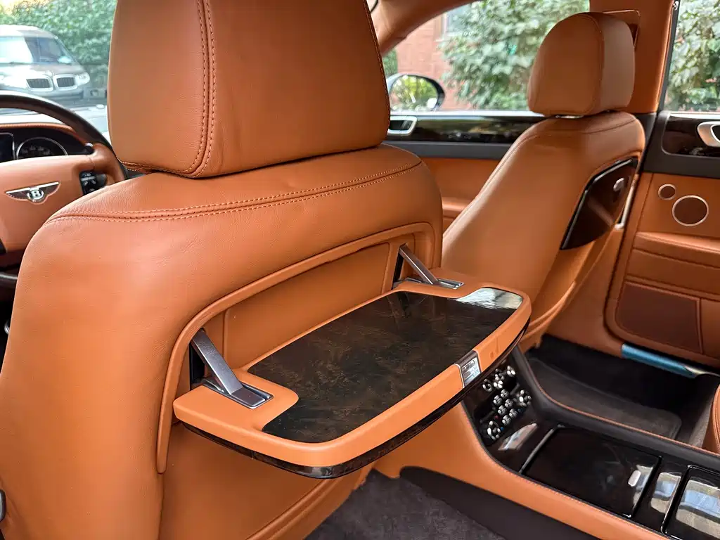 Bentley Flying Spur 2012 — фото 20