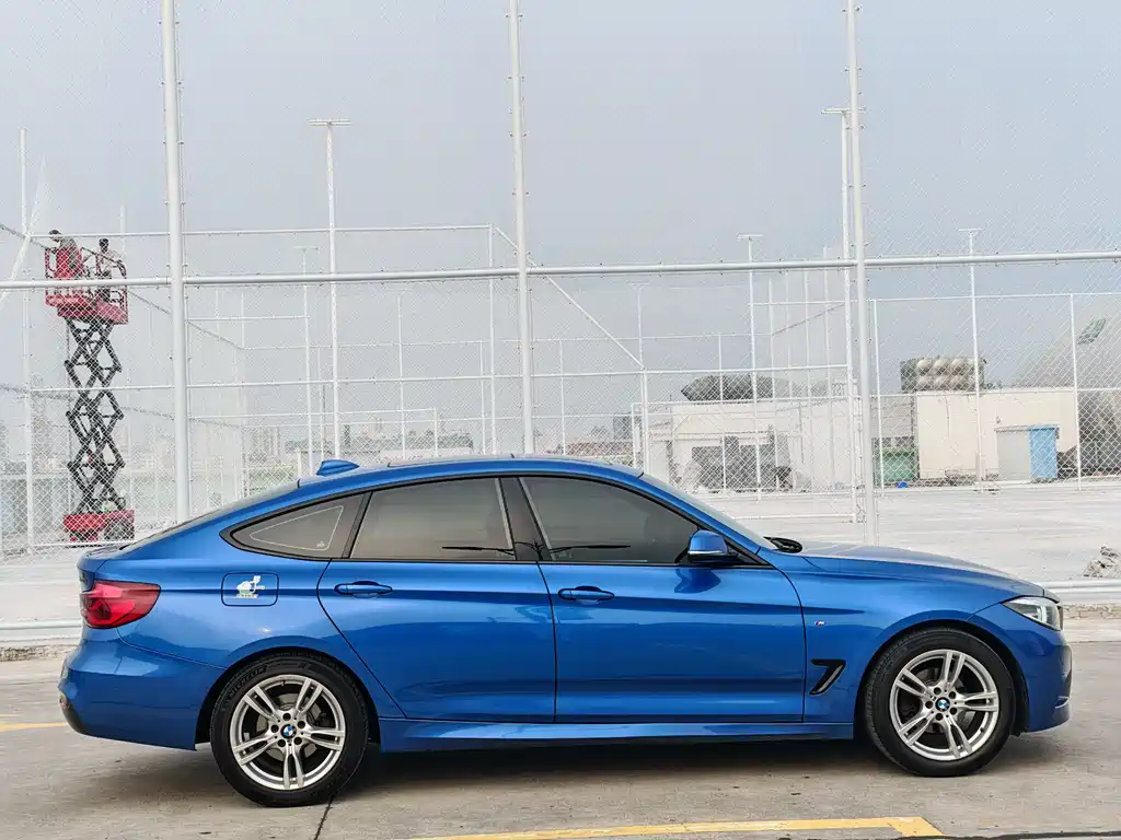 BMW 3 Series GT 2019