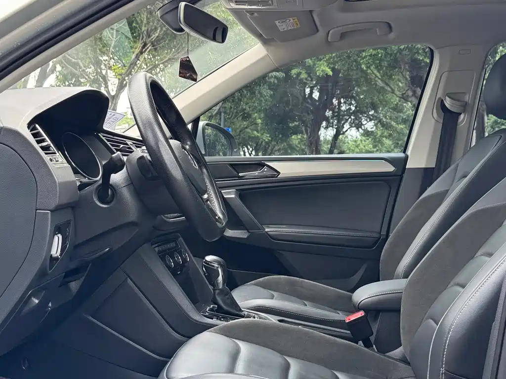 Volkswagen Tiguan L 2019 — фото 9