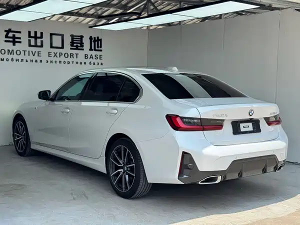 BMW 3 Series 2023