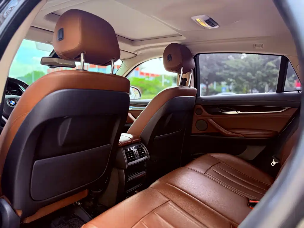 BMW X6 2015 — фото 10