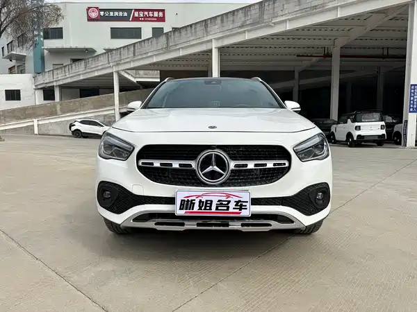 Mercedes-Benz GLA 2023