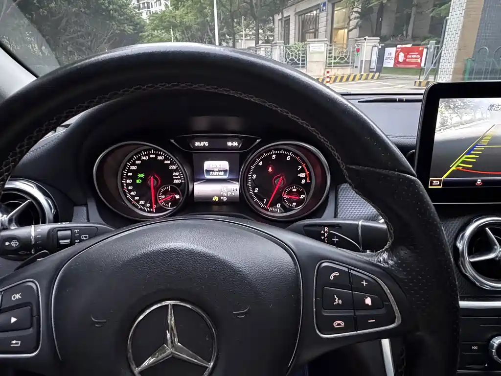 Mercedes-Benz GLA 2018 — фото 9