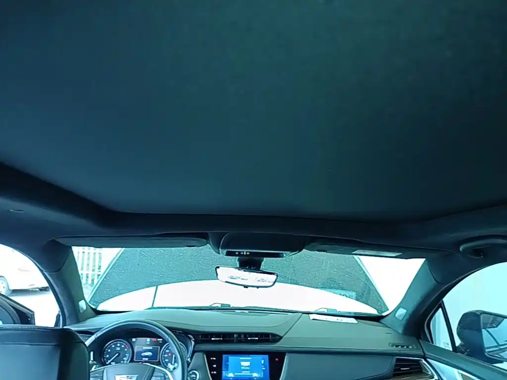 Cadillac XT5 2023 — фото 18