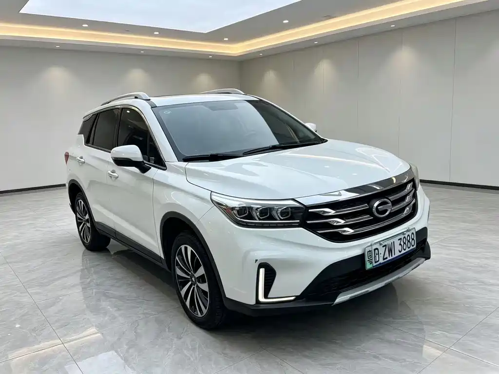 GAC Trumpchi GS4 New Energy 2019 — фото 3