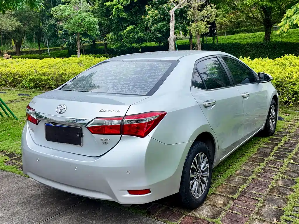 Toyota Corolla 2018 — фото 22