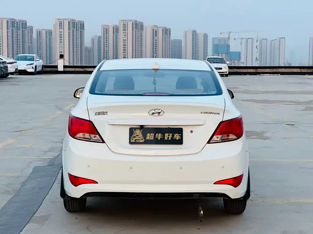 Hyundai Verna 2016 — фото 8