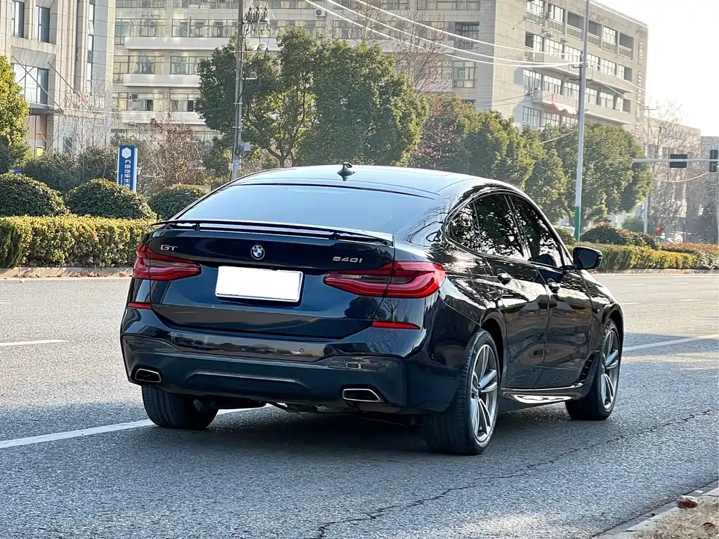 BMW 6 Series GT 2018 — фото 4
