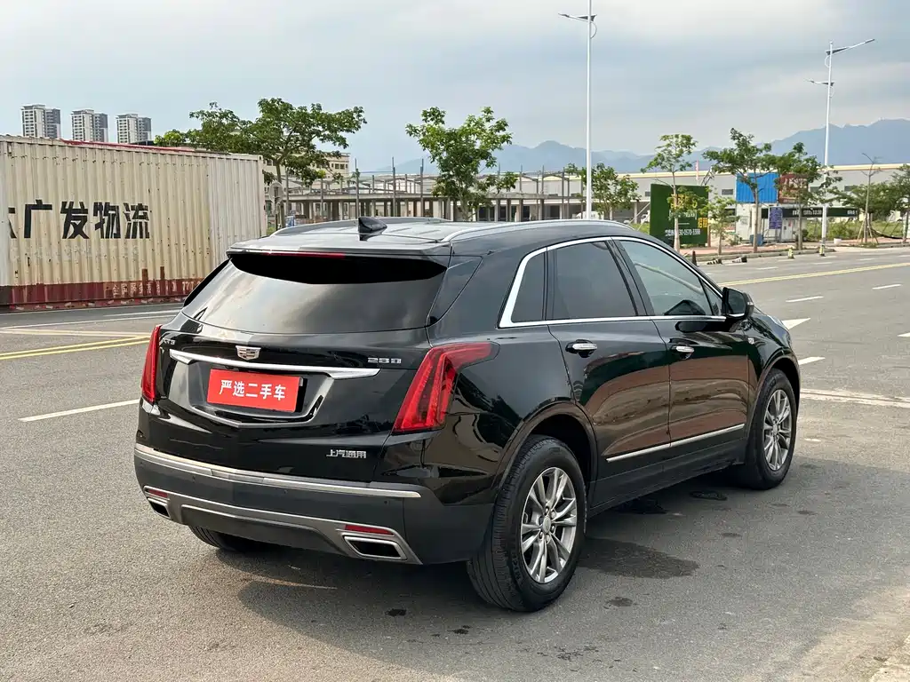 Cadillac XT5 2022 — фото 9