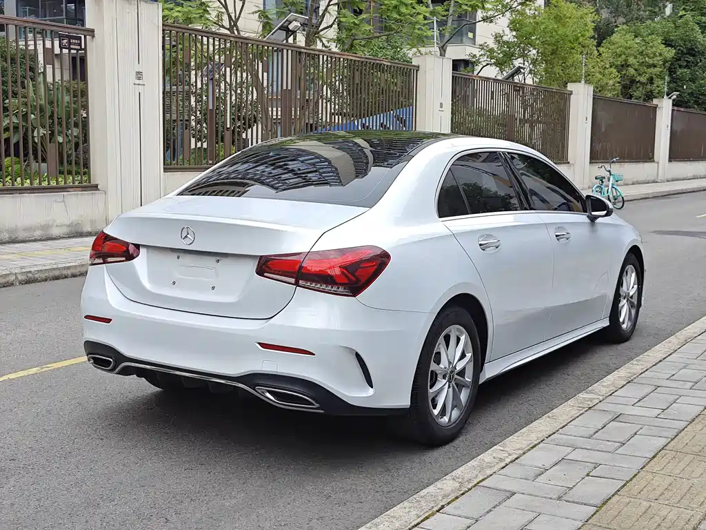Mercedes-Benz A-Class 2020 — фото 9