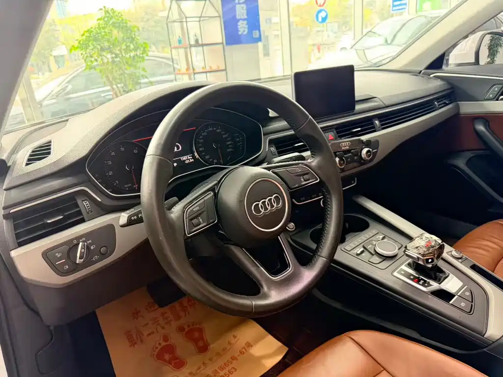 Audi A4L 2018 — фото 8