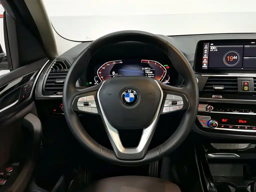 BMW X3 2021 — фото 11