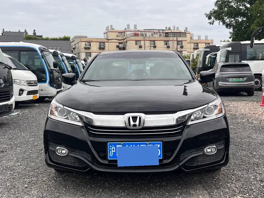 Honda Accord 2017 — фото 2