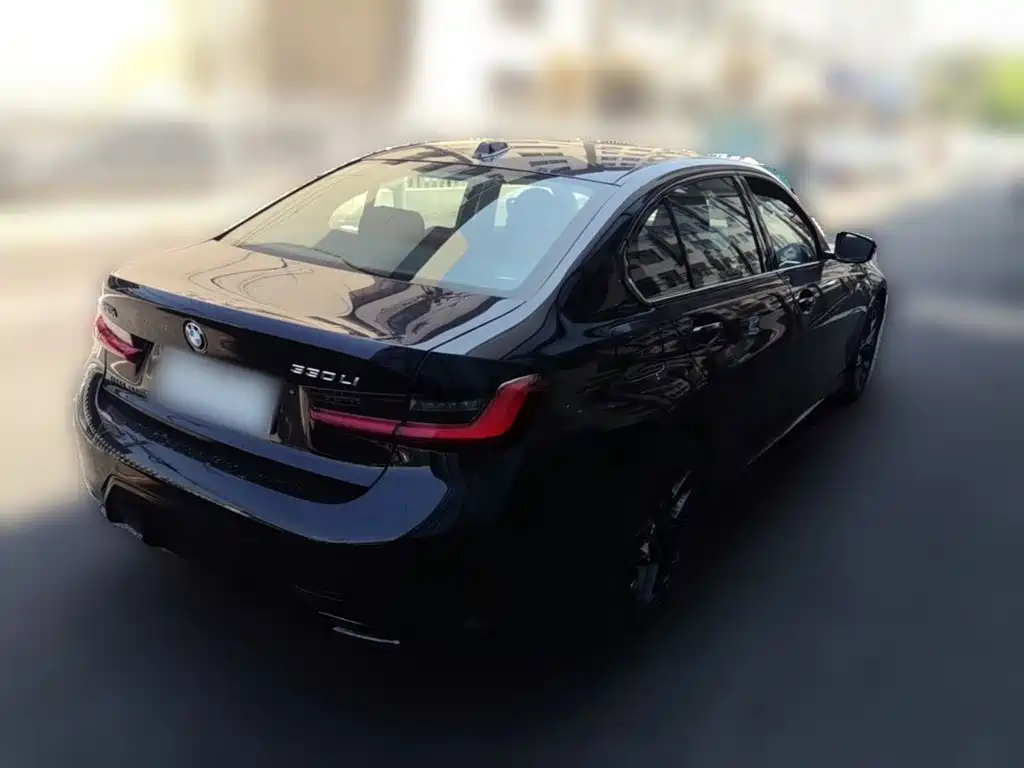 BMW 3 Series 2025 — фото 12