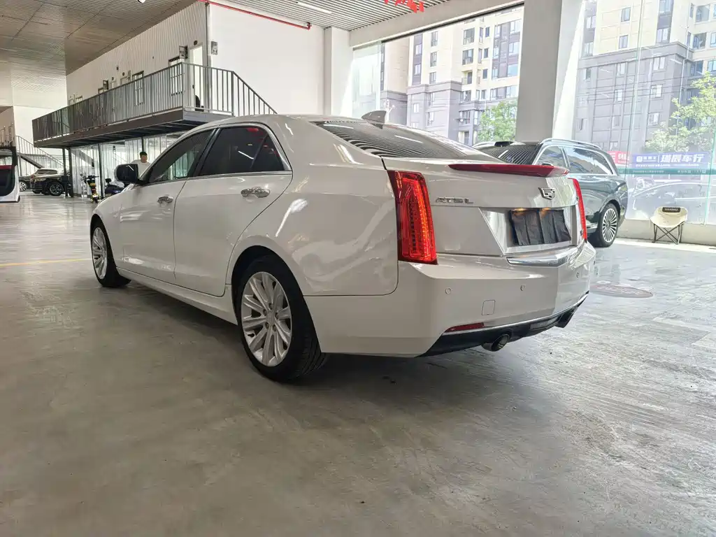 Cadillac ATS-L 2017 — фото 18