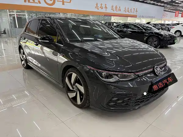 Volkswagen Golf GTI 2022