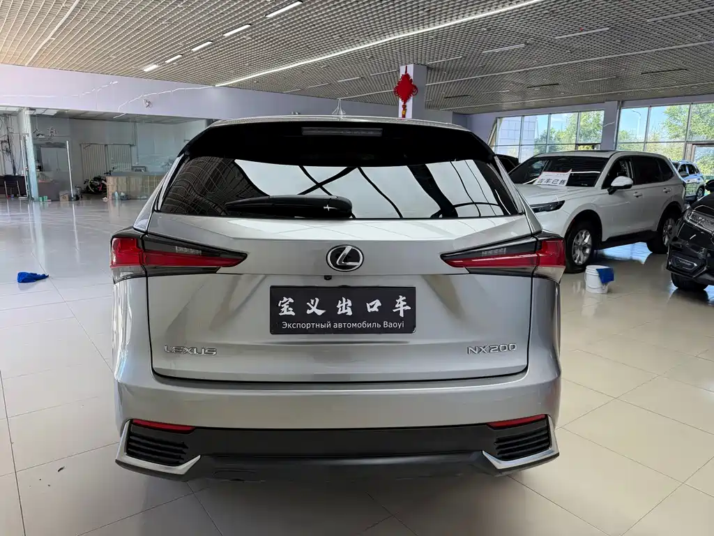 Lexus NX 2021 — фото 19