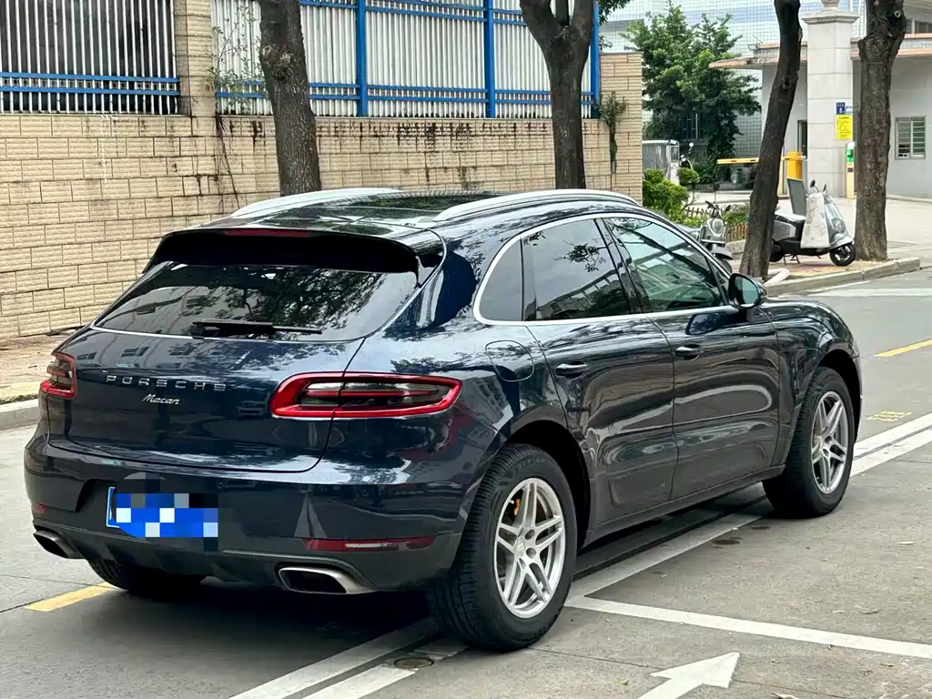 Porsche Macan 2016 — фото 9