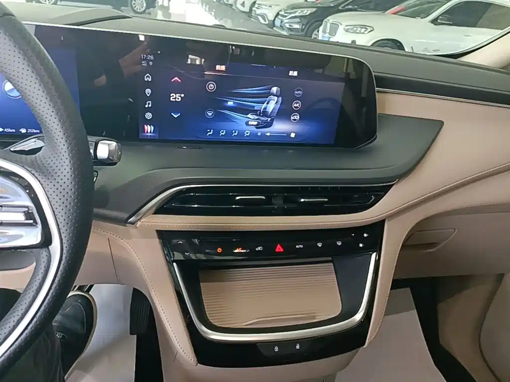 Buick GL8 Hybrid 2025 — фото 13