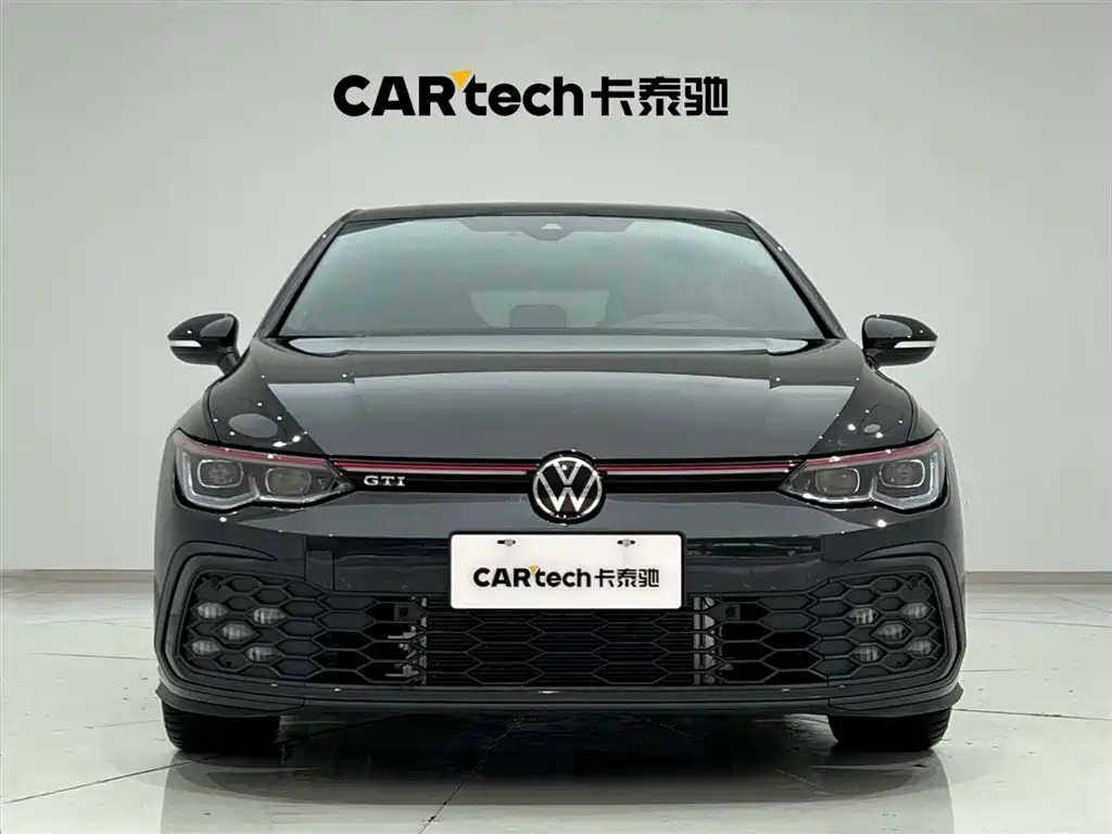 Volkswagen Golf GTI 2023 — фото 2