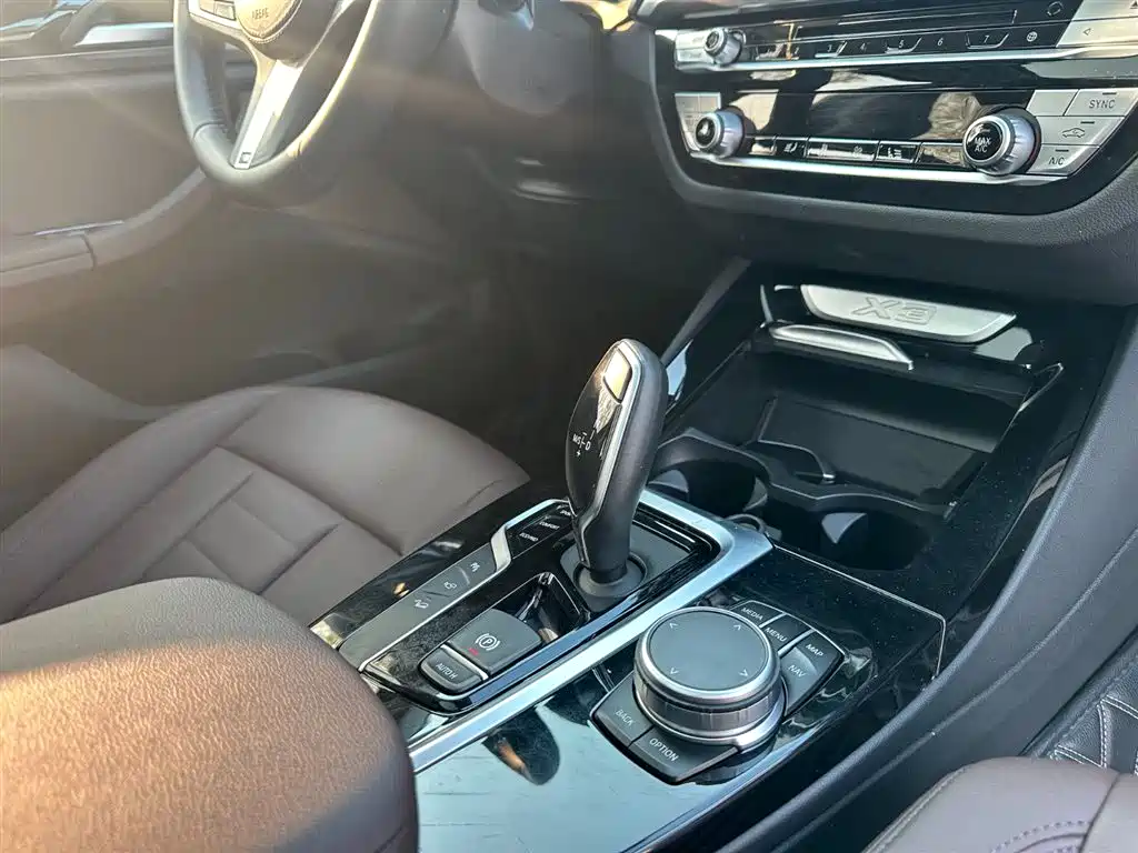 BMW X3 2019 — фото 19