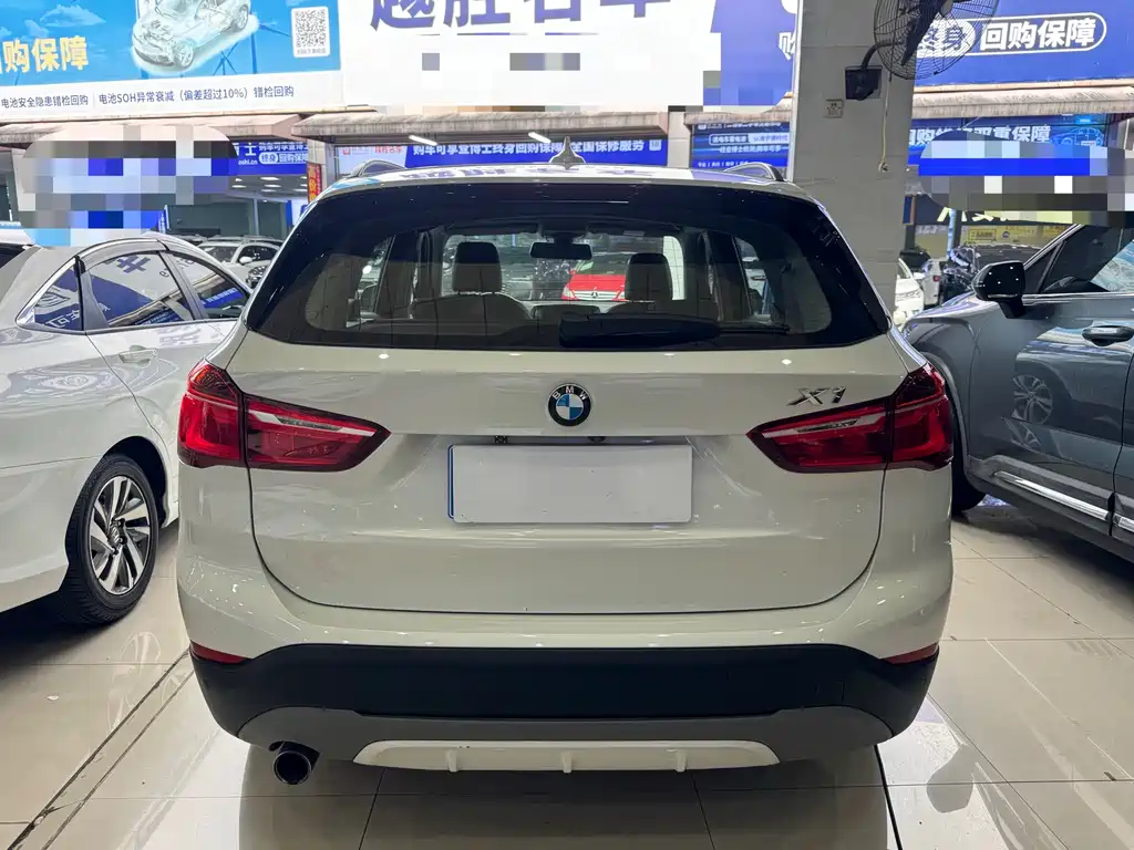 BMW X1 2018 — фото 14