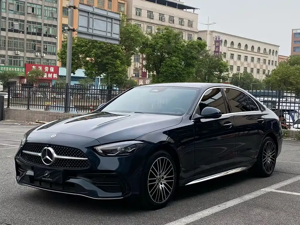 Mercedes-Benz C-Class 2023 — фото 1