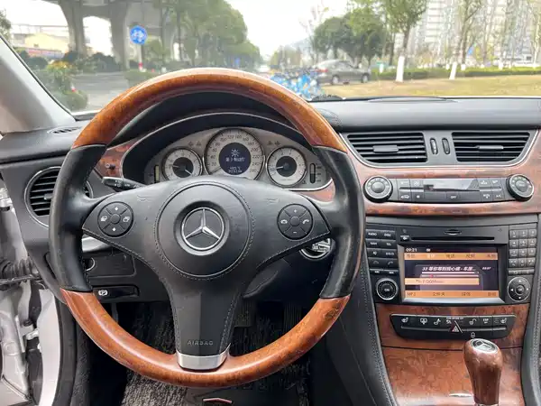 Mercedes-Benz CLS 2009