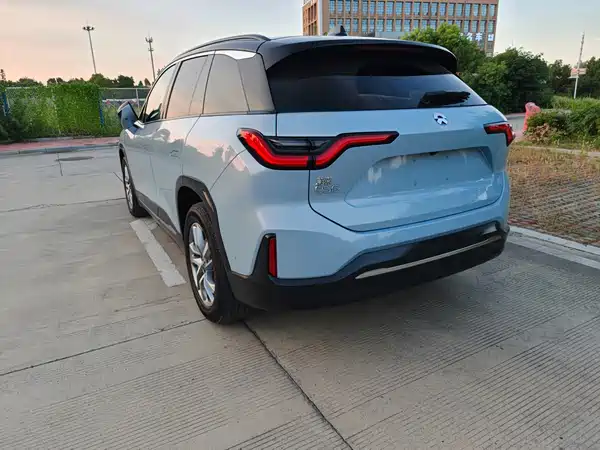 NIO ES6 2021