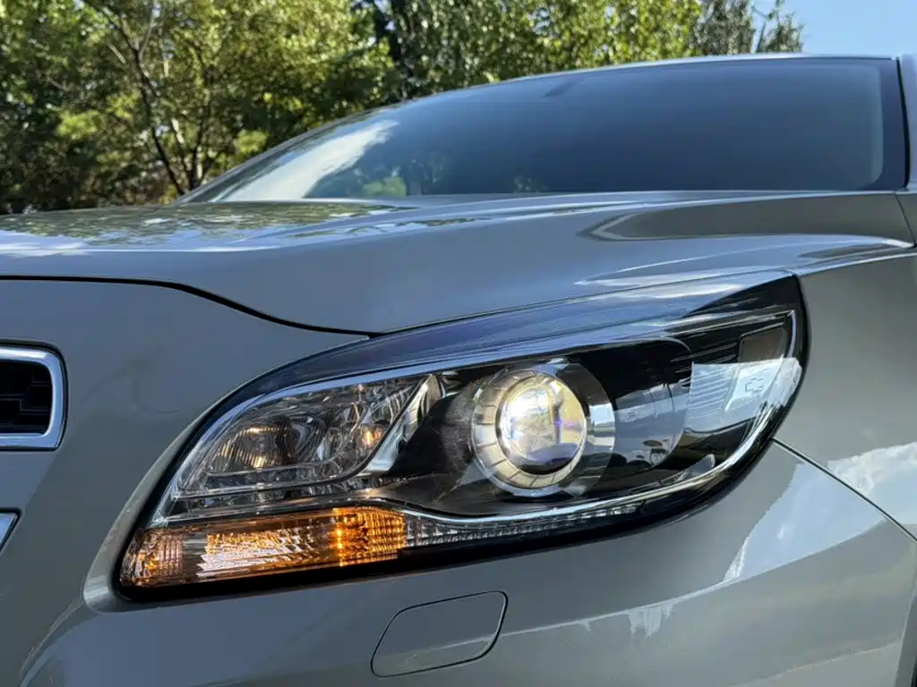 Chevrolet Malibu 2015 — фото 16