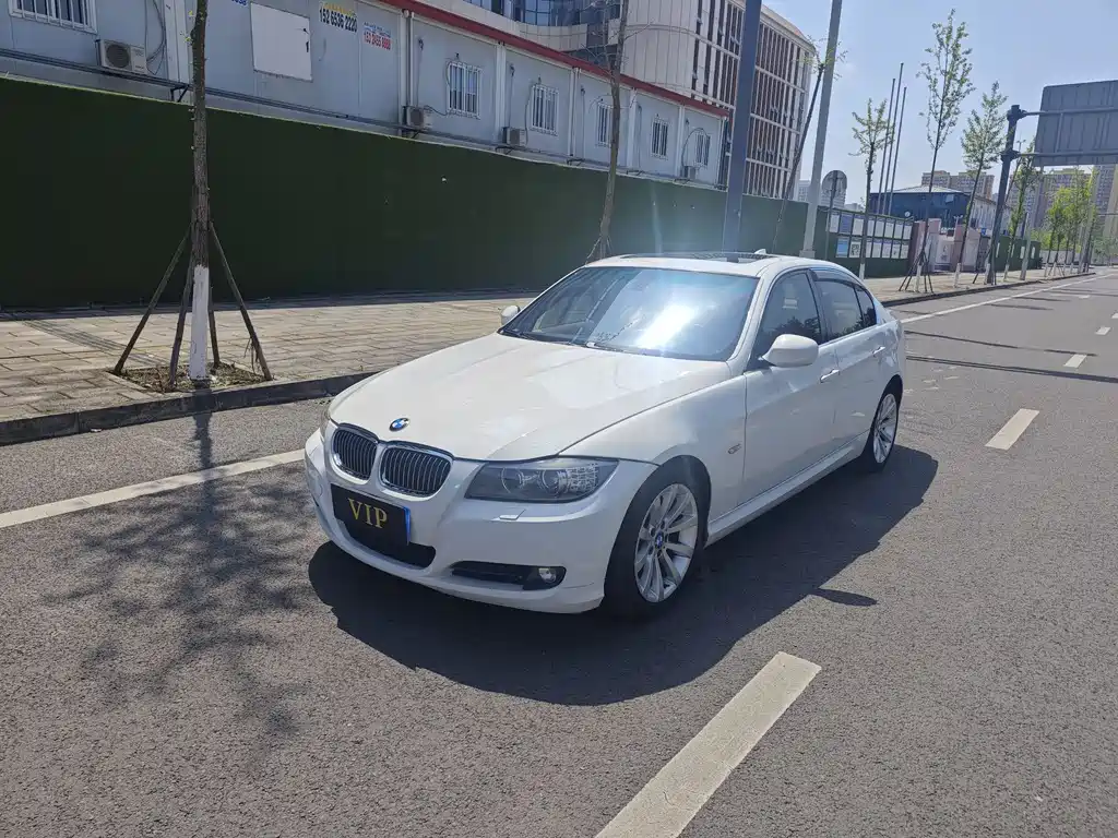 BMW 3 Series 2009 — фото 2