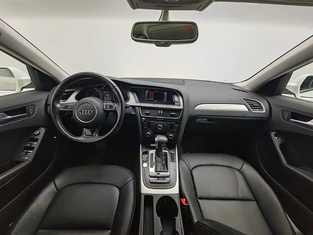 Audi A4L 2016