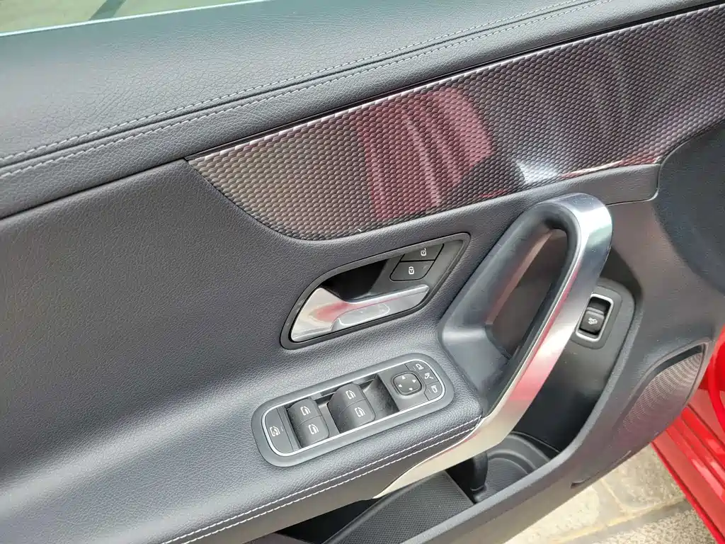 Mercedes-Benz A-Class 2021 — фото 17