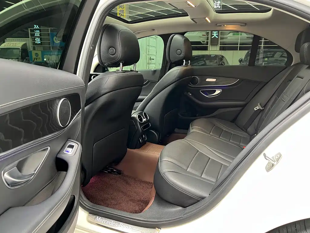 Mercedes-Benz C-Class 2020 — фото 4
